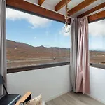 La Casa Del Volcano Pool Villa *